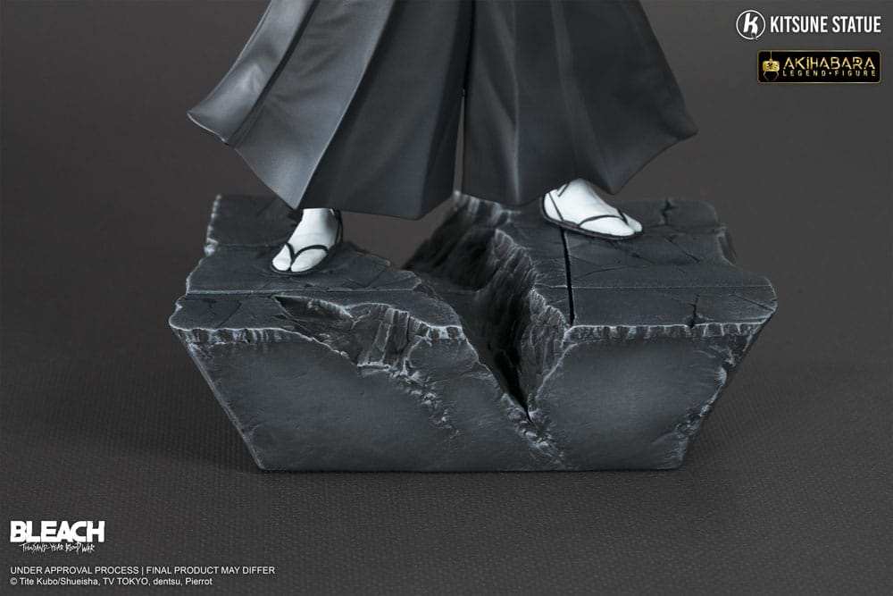Bleach: Thousand-Year Blood War Figure PVC Statue 1/8 Ichigo 29 cm - Smalltinytoystore