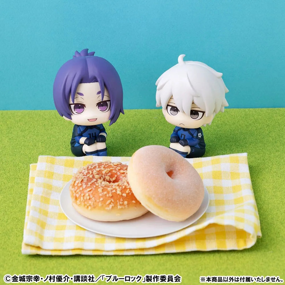 Blue Lock Look Up PVC Statue Reo Mikage Japanese National Player Match Ver. 11 cm (with gift) - Smalltinytoystore