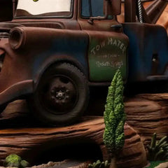 Cars Deluxe Art Scale Statue 1/10 Lightning Mcqueen & Hook 31 cm - Smalltinytoystore