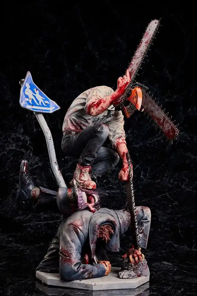 Chainsaw Man PVC Statue 1/7 Chainsaw Man Ver. by Takayuku Takeya 34 cm