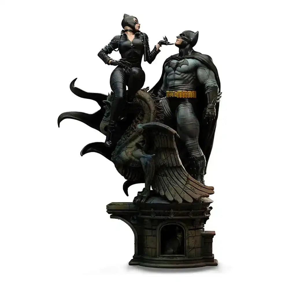 DC Comics Diorama 1/6 Batman & Catwoman 51 cm - Smalltinytoystore
