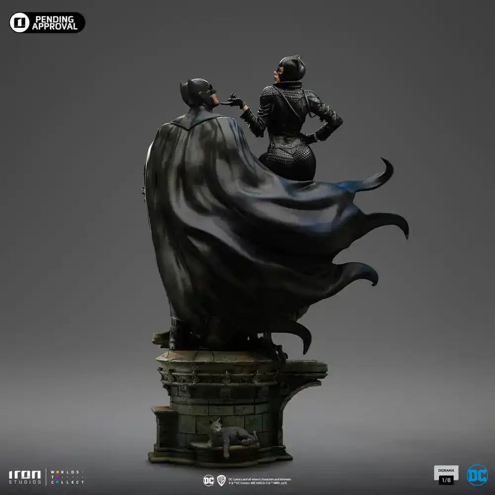 DC Comics Diorama 1/6 Batman & Catwoman 51 cm - Smalltinytoystore