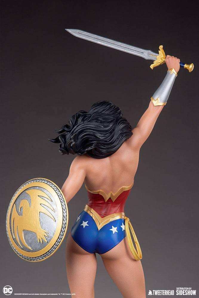 DC Comics Maquette 1/4 Wonder Woman 94 cm - Smalltinytoystore