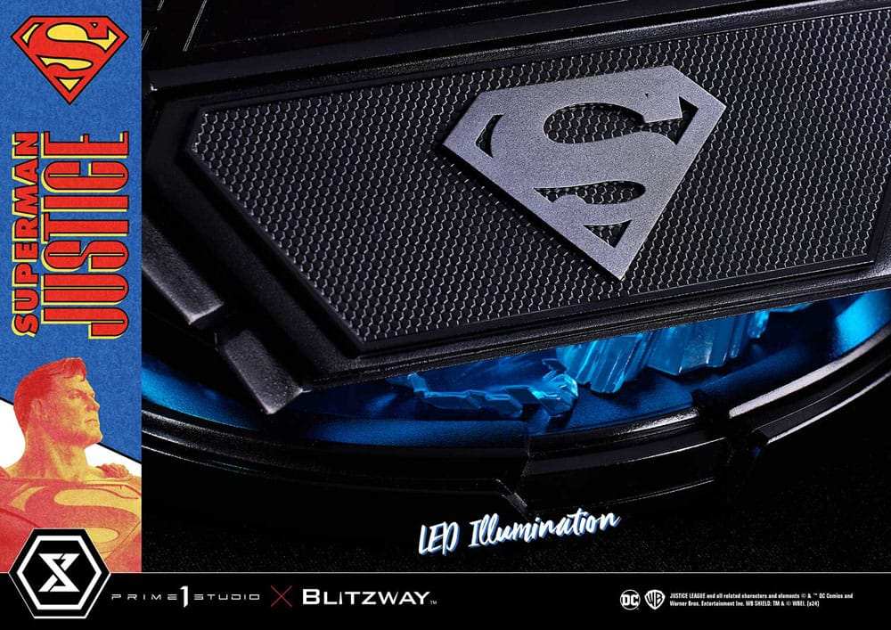 DC Comics Premium Masterline Series Statue 1/4 Superman Justice Comics 57 cm - Smalltinytoystore