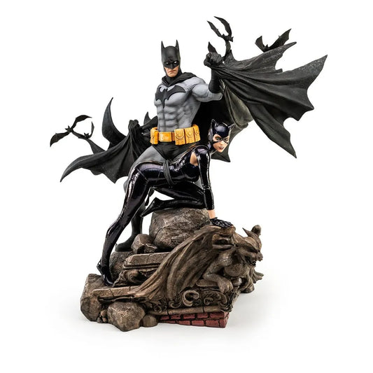 DC Comics Statue 1/4 Batman & Catwoman Reunion 67 cm - Smalltinytoystore