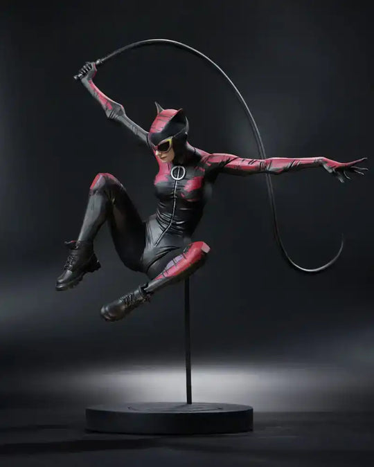 DC Designer Series Statue 1/6 Catwoman by Jock 33 cm - Smalltinytoystore