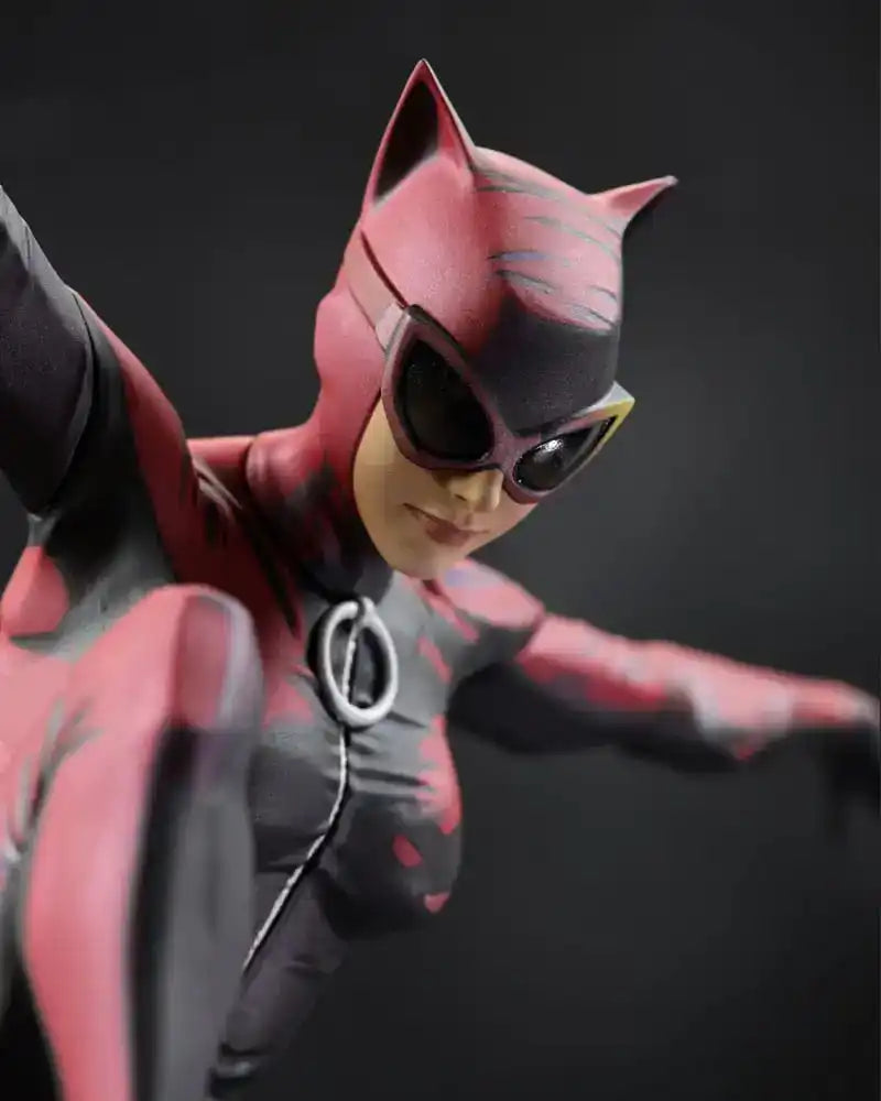 DC Designer Series Statue 1/6 Catwoman by Jock 33 cm - Smalltinytoystore