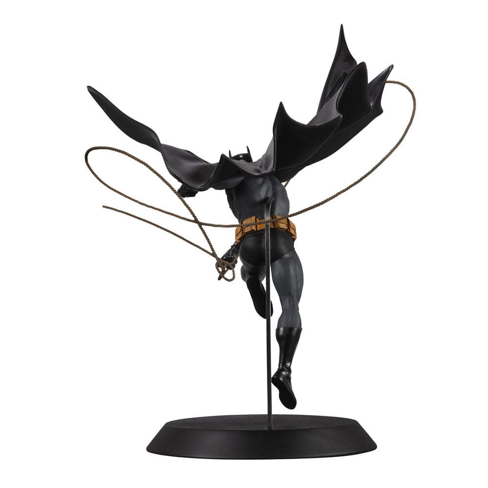 DC Direct Statue DC Designer Series Batman (by Dan Mora) 40 cm - Smalltinytoystore