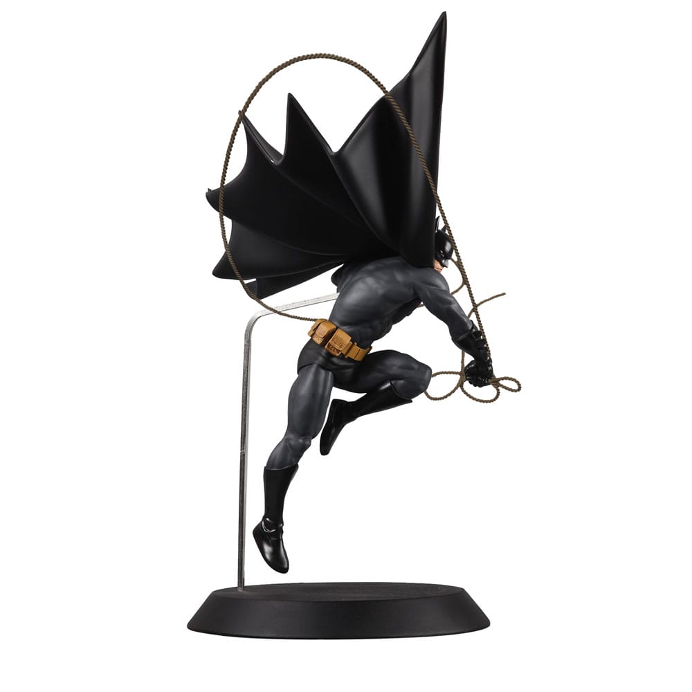 DC Direct Statue DC Designer Series Batman (by Dan Mora) 40 cm - Smalltinytoystore