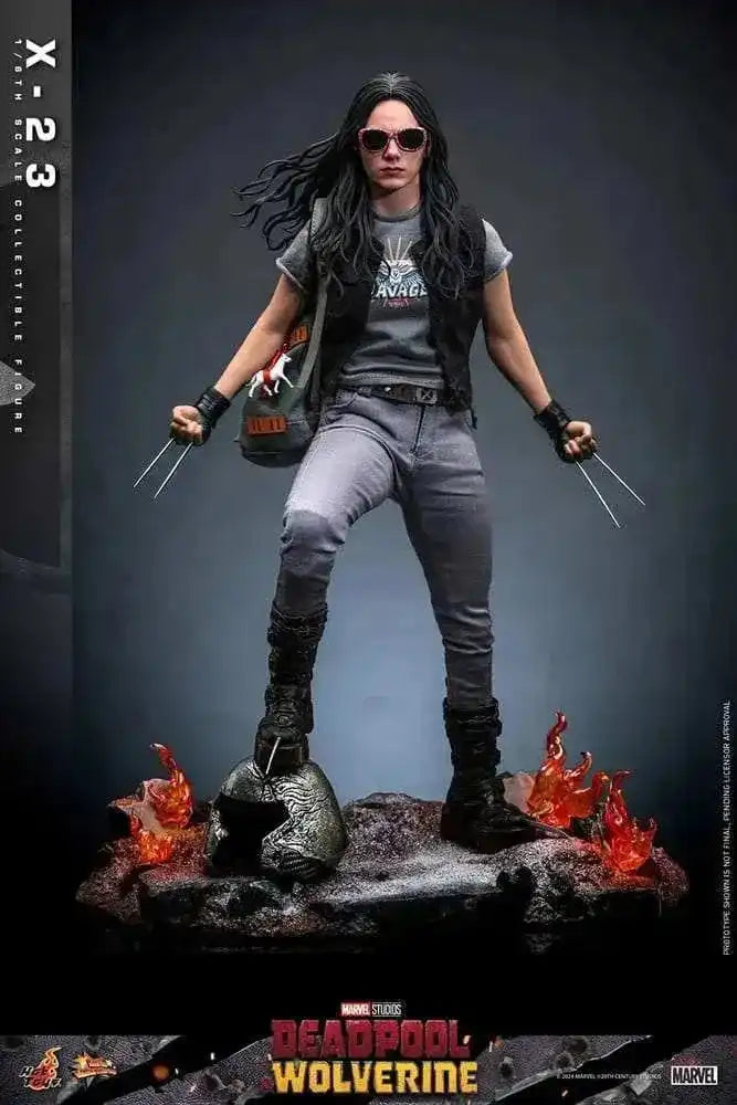 Deadpool & Wolverine Movie Masterpiece Actionfigur 1/6 X-23 27 cm HOT TOYS - Smalltinytoystore