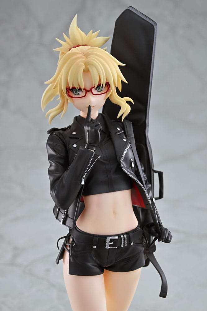 Fate/Apocrypha PVC Statue 1/7 Red Saber (Mordred) Original Glasses Model Ver. 22 cm - Smalltinytoystore
