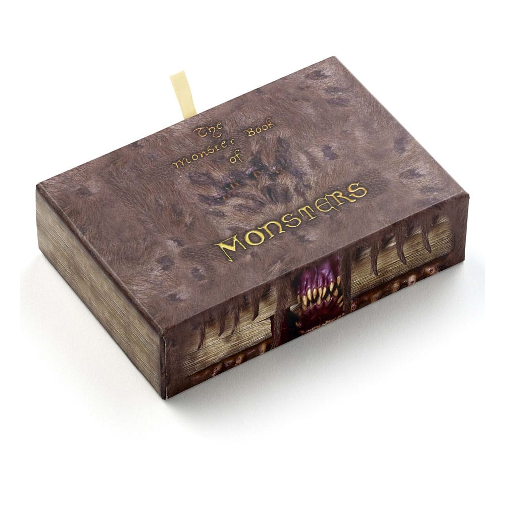 Harry Potter: Monster Book Schlüsselanhänger und Ansteckpin Geschenkset - Smalltinytoystore