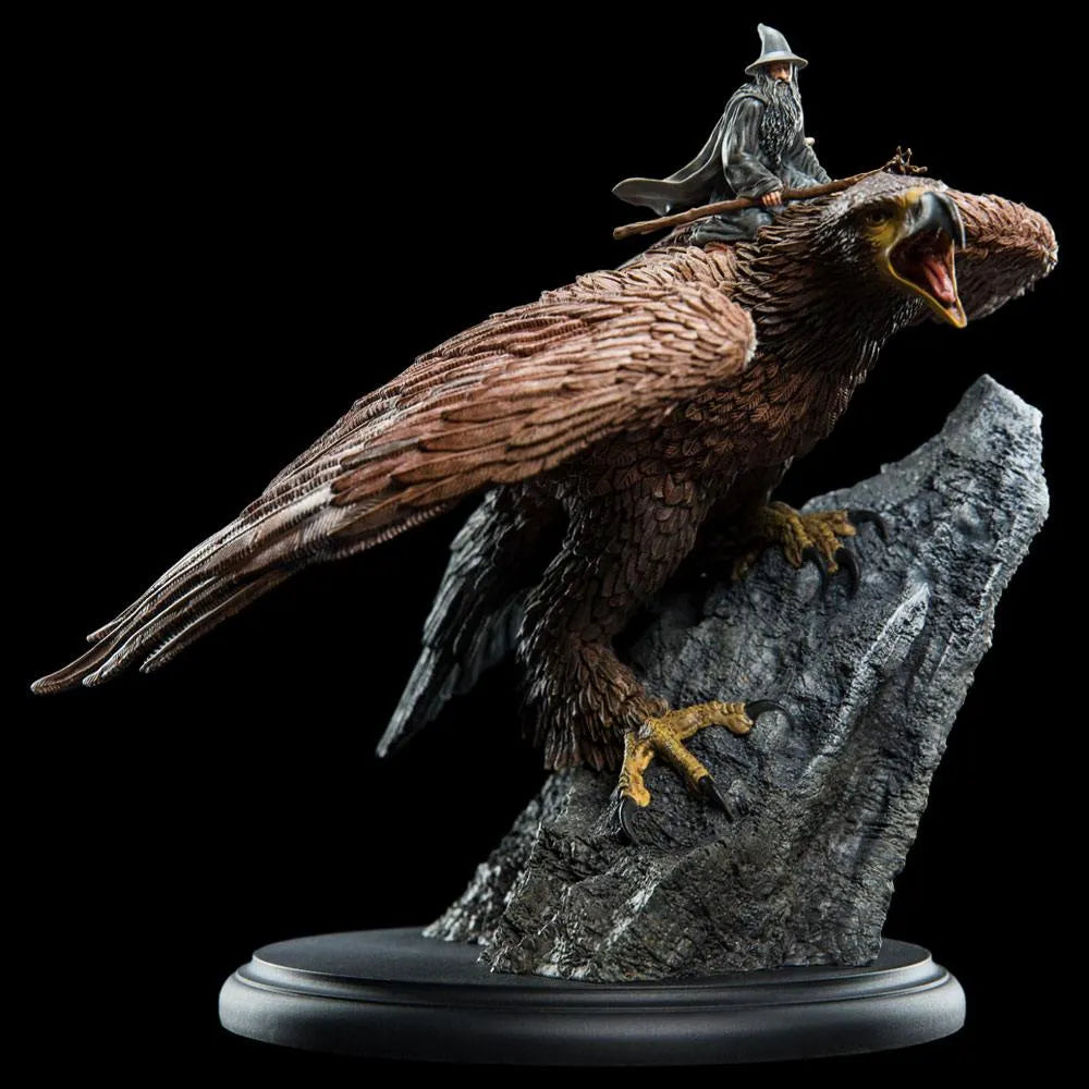 Herr der Ringe Statue Gandalf on Gwaihir 15 cm - Smalltinytoystore