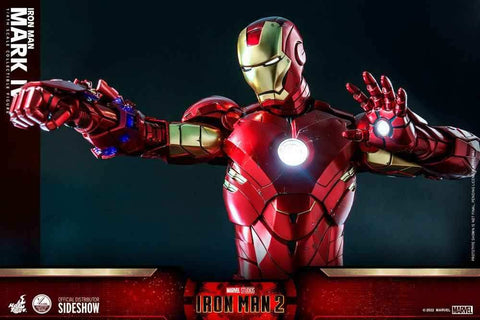 Iron Man 2 1/4 Iron Man Mark IV mit Suit-Up Gantry 49 cm - Smalltinytoystore