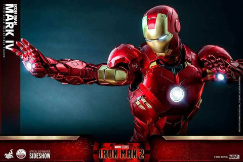 Iron Man 2 1/4 Iron Man Mark IV mit Suit-Up Gantry 49 cm - Smalltinytoystore