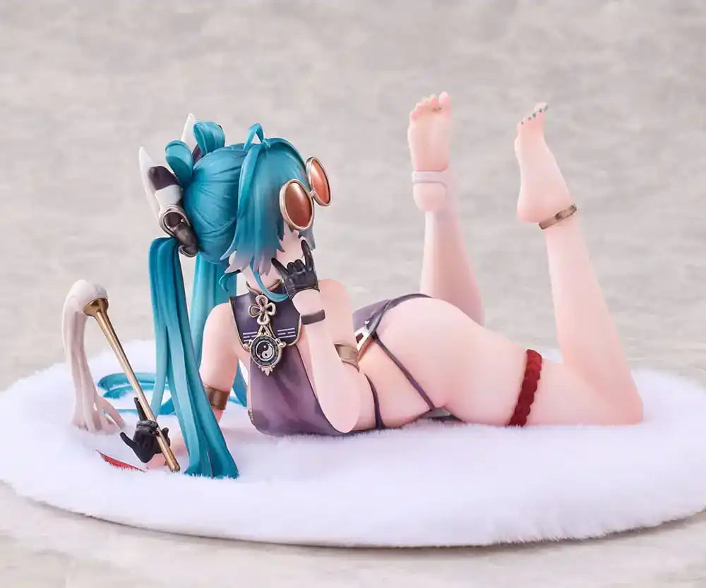 Kyonshi Brothel Statue 1/6 Taoist Rin 9 cm - Smalltinytoystore