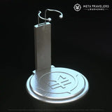 Legendari Actionfiguren-Ständer mit MetaTravelers Logo - Smalltinytoystore
