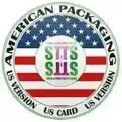 Rundes Logo mit US-Flagge, Text 'American Packaging', 'US Version', 'US Card', STTS Smalltinytoystore-Logo im Zentrum.
