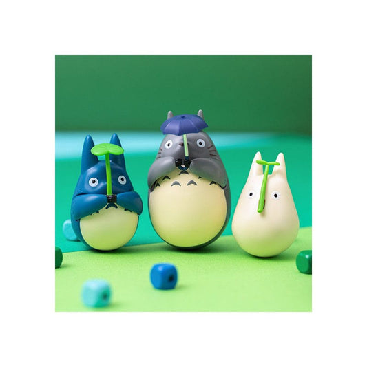 Mein Nachbar Totoro Figur mit rundem Boden Small Totoro with leaf 5 cm - Smalltinytoystore
