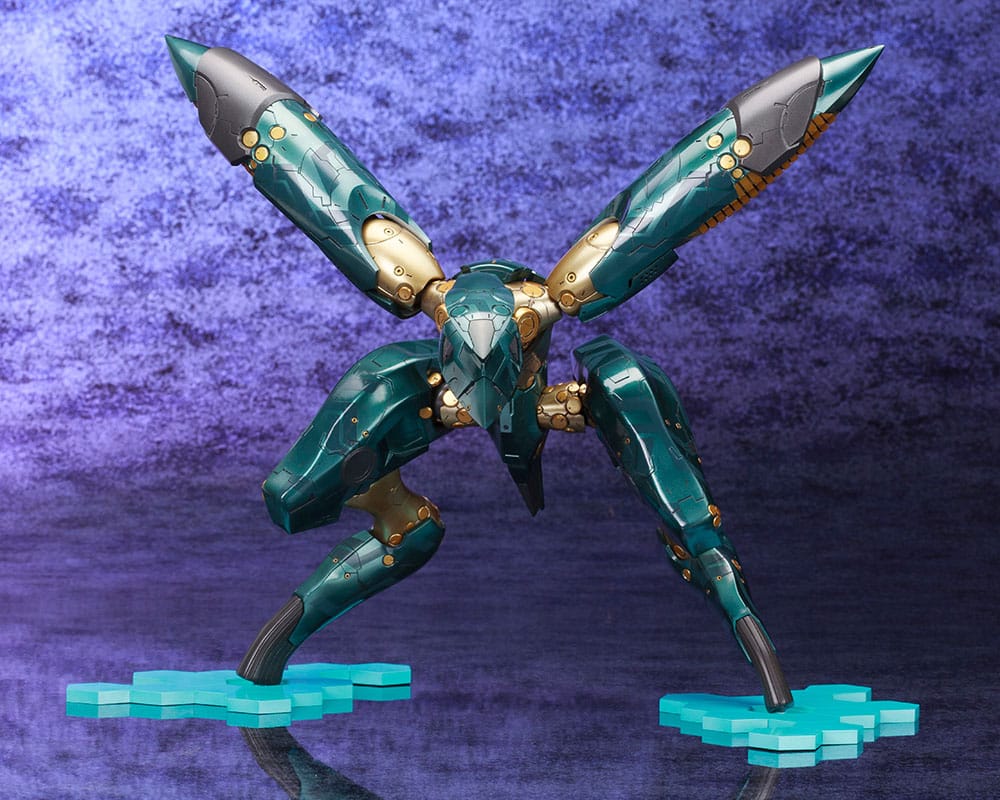 Metal Gear Solid 4 Plastic Model Kit 1/100 Metal Gear Ray 21 cm - Smalltinytoystore