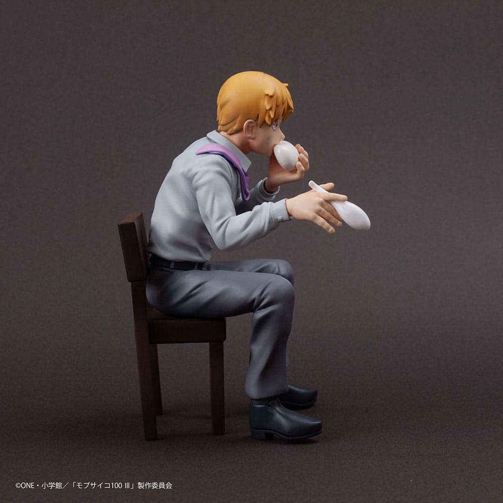 Mob Psycho 100 III x Bunbougu Cafe 2022 PVC Statue Arataka Reigen 14 cm - Smalltinytoystore