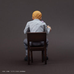 Mob Psycho 100 III x Bunbougu Cafe 2022 PVC Statue Arataka Reigen 14 cm - Smalltinytoystore