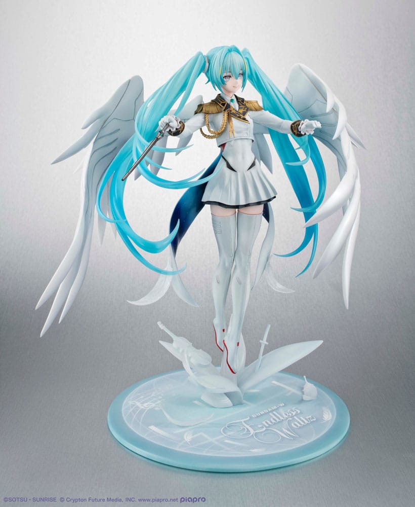 Mobile Suit Gundam x Hatsune Miku Lucrea PVC Statue Hatsune Miku x Wing Gundam Zero EW 45th Anniversary 27 cm - Smalltinytoystore