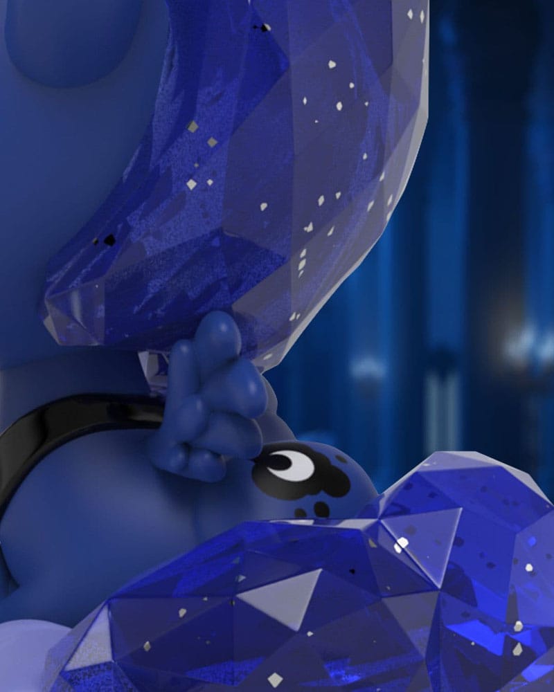 My Little Pony Vinyl Figure Princess Luna Memories Edition 15 cm - Smalltinytoystore