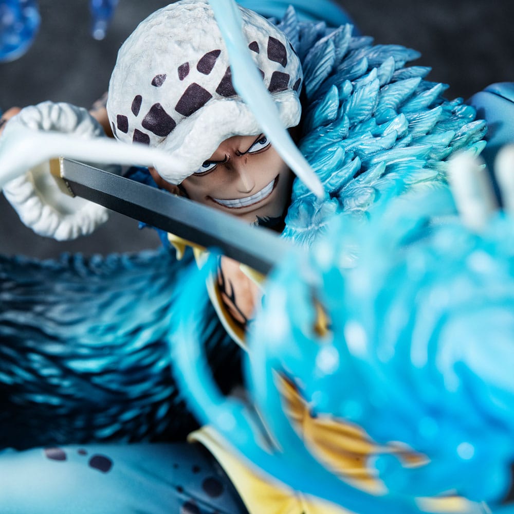 One Piece Portrait Of Pirates WA-MAXIMUM PVC Statue Trafalgar Law The Surgeon of Death Awaken Ver. 27 cm - Smalltinytoystore