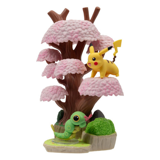Pokémon Environment Set Frühlingswald & Raupy & Pikachu 5 cm - Smalltinytoystore
