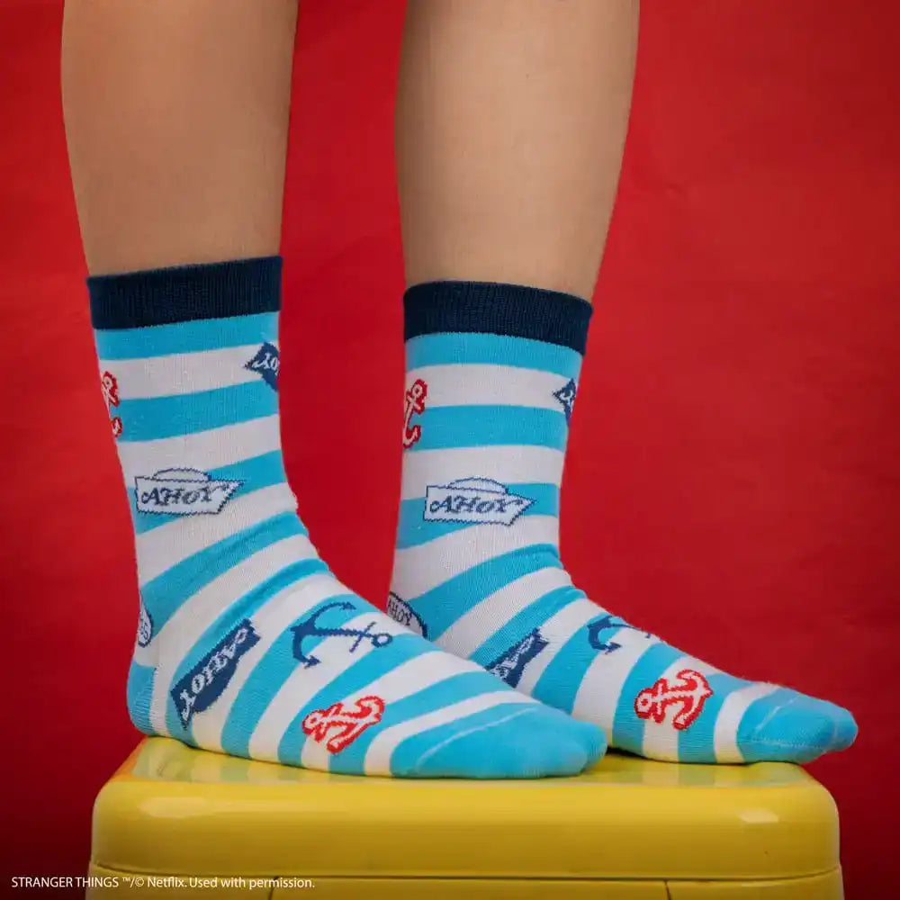 Stranger Things: 1680 Set of 3 Socks - Smalltinytoystore
