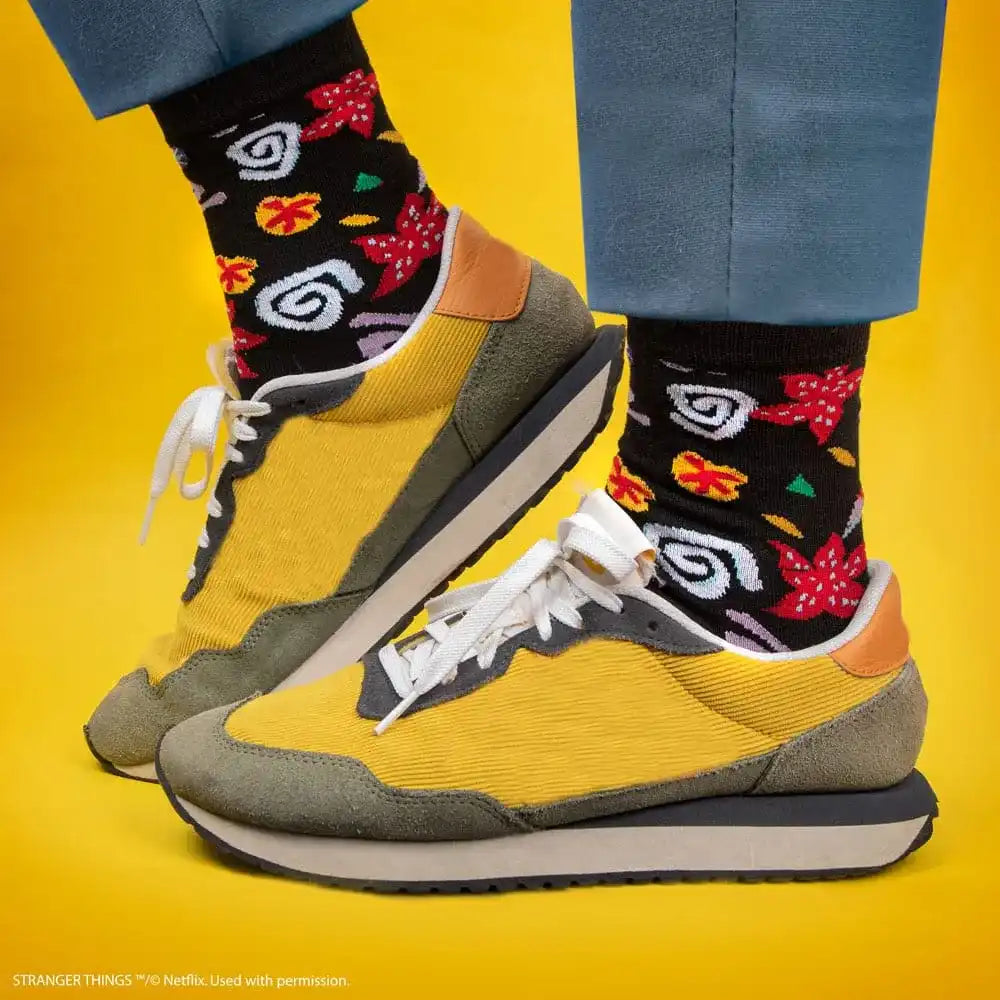 Stranger Things: Stranger Things Set of 3 Socks - Smalltinytoystore