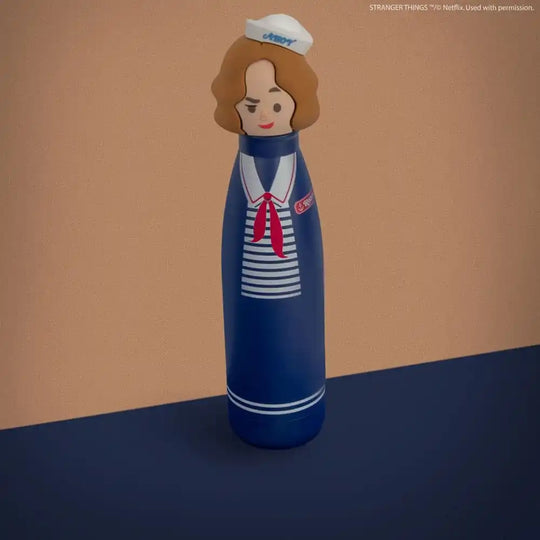 Stranger Things Wasserflasche Scoops Ahoy Robin 500 ml - Smalltinytoystore