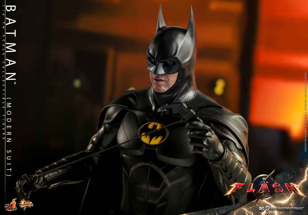 The Flash Movie Masterpiece 1/6 Batman (Modern Suit) 30 cm - Smalltinytoystore