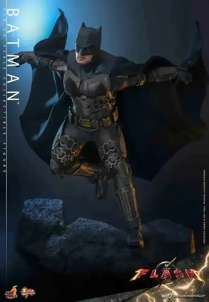 The Flash Movie Masterpiece mit Fahrzeug 1/6 Batman & Batcycle Set 30 cm HOT TOYS - Smalltinytoystore