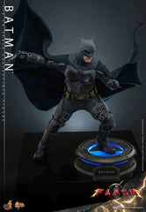 The Flash Movie Masterpiece mit Fahrzeug 1/6 Batman & Batcycle Set 30 cm - Smalltinytoystore