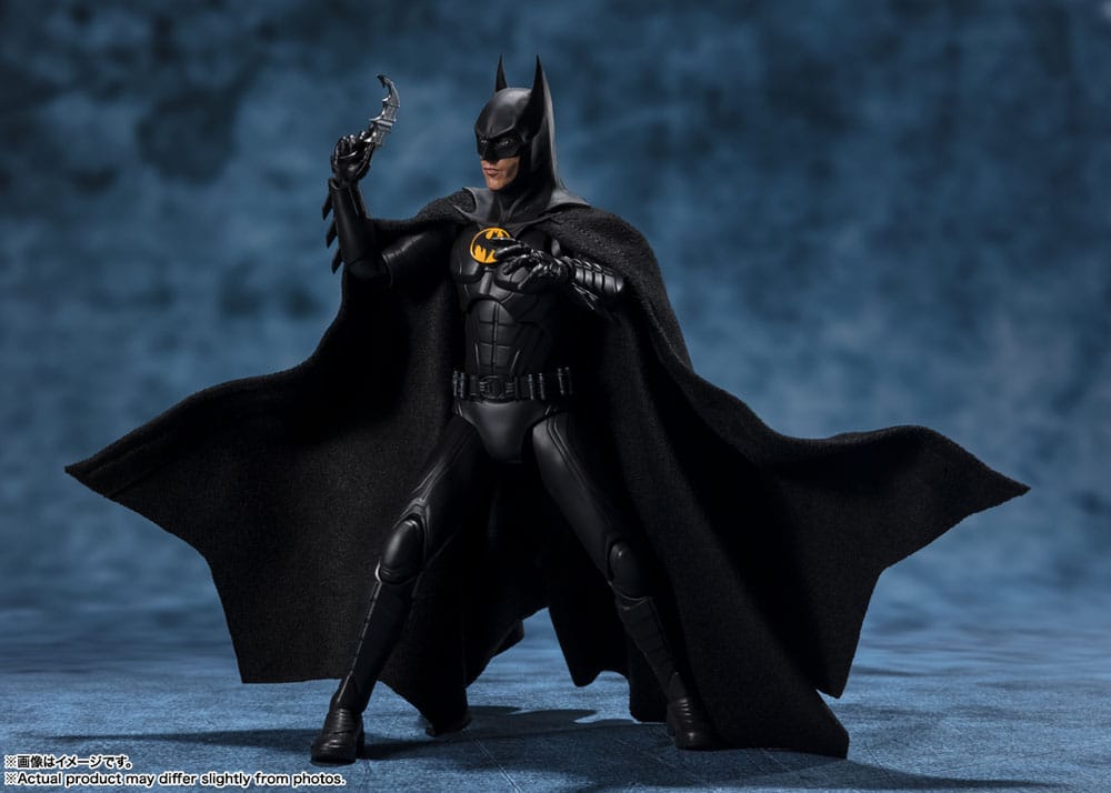 The Flash S.H. Figuarts Actionfigur Batman 15 cm - Smalltinytoystore