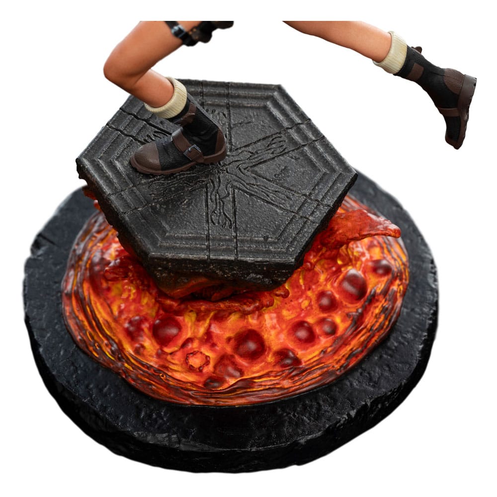 Tomb Raider Mini Statue Lara Croft: The Sanctuary of Flame 18 cm - Smalltinytoystore
