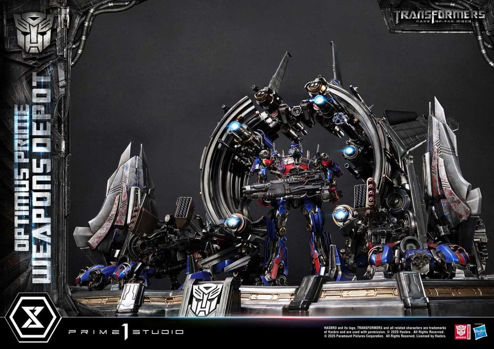 Transformers: Dark of the Moon (Film) Museum Masterline Statue Optimus Prime Weapons Depot 127 cm - Smalltinytoystore
