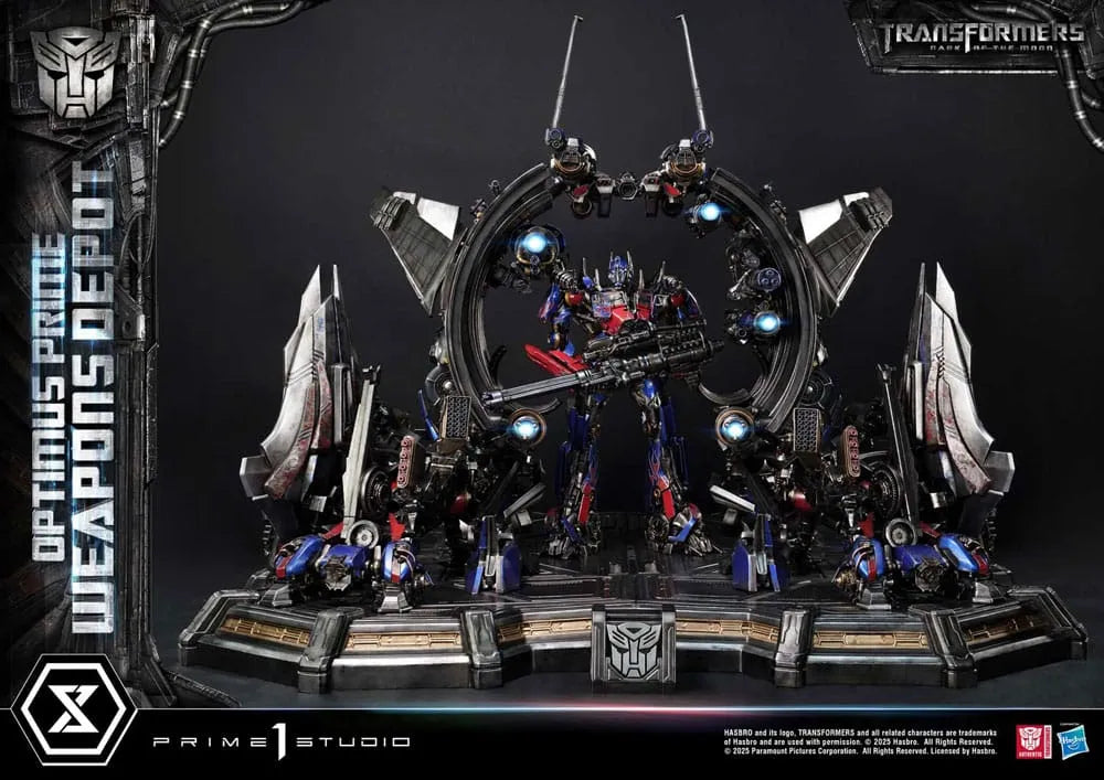Transformers: Dark of the Moon (Film) Museum Masterline Statue Optimus Prime Weapons Depot Bonus Version 127 cm - Smalltinytoystore