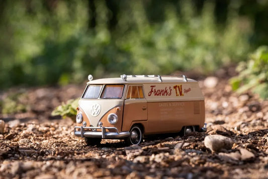 Transformers Diecast Modell 1/32 1967 VW Bus T7 Wheeljack - Smalltinytoystore