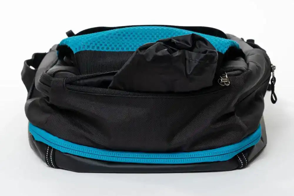 Ultimate Guard Rucksack Vago 28 Journey Black & Petrol - Smalltinytoystore