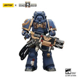 Warhammer 40,000: Space Marine 2 Actionfigur Ultramarines Heavy Artificer Armor with Relic Multi-Melta 13 cm
