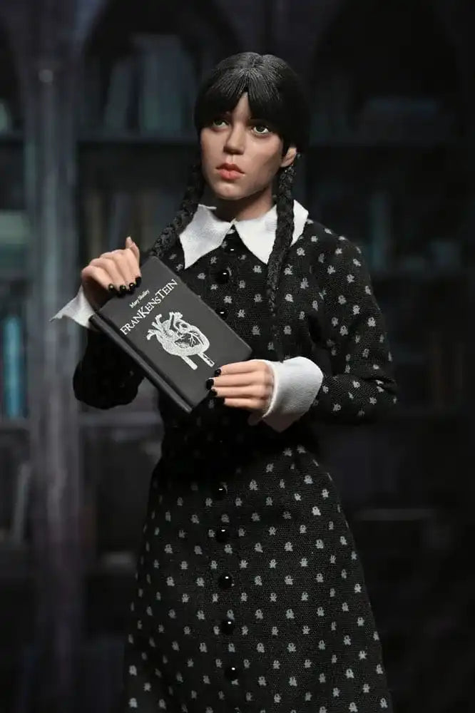 Wednesday Actionfigur Wednesday (Classic Dress) 20 cm - Smalltinytoystore