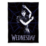 Wednesday Flanell-Fleecedecke 130 x 170 cm - Smalltinytoystore