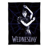 Wednesday Flanell-Fleecedecke 130 x 170 cm - Smalltinytoystore