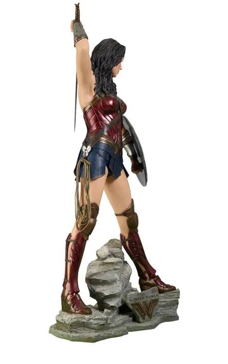 Wonder Woman Life-Size Statue Wonder Woman 224 cm - Smalltinytoystore