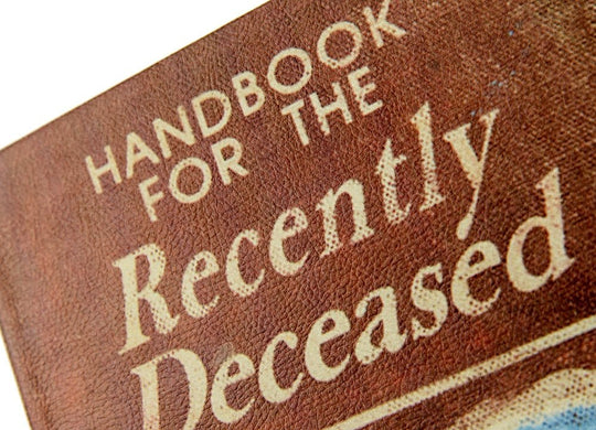 Beetlejuice Replik-Box Handbook for the Recently Deceased