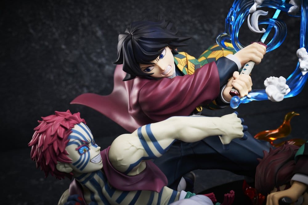 Demon Slayer: Kimetsu no Yaiba PVC Figur Tanjiro Kamado & Giyu Tomioka & Akaza 13 cm