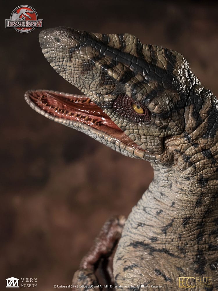 Jurassic Park III Maquette 1/4 Female Velociraptor White Queen 103 cm